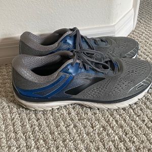Brooks GTS18 Mens size 13